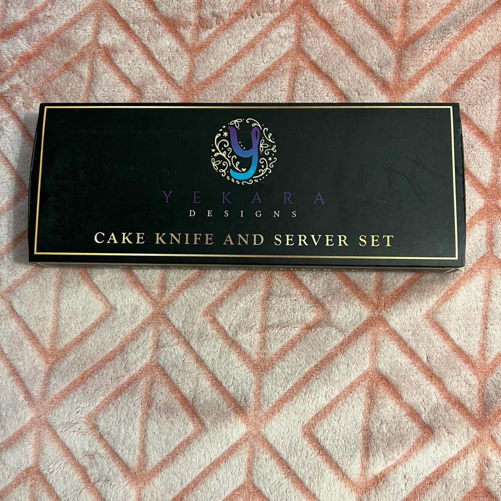 Cake knife and server set